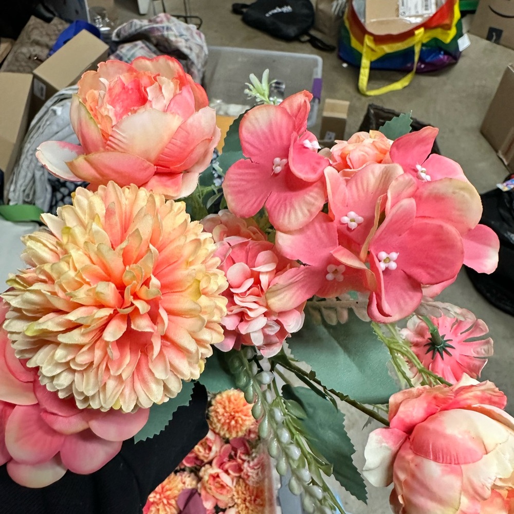 Elegant Pink and Peach Floral Arrangement